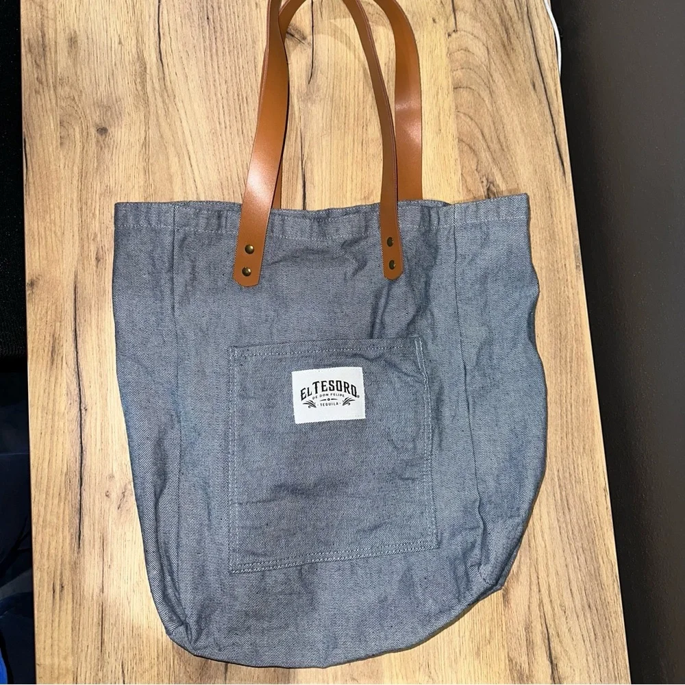 El Tosoro tequila tote bag denim leather gold pockets - Picture 3 of 11